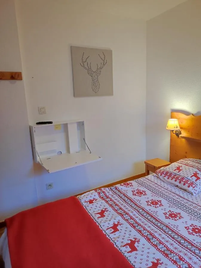 Apartment Les Arolles E23, Classe 3 Etoiles A Chamrousse 1700 France